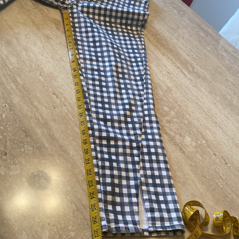 NWOT Paige Gray/White Hoxton Straight Ankle, measurements in photos below. - Picture 7 of 10